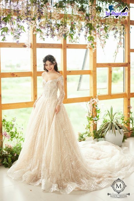Top 10 Địa chỉ may và cho thuê váy cưới đẹp nhất Thừa Thiên – Huế cực đẹp (5)