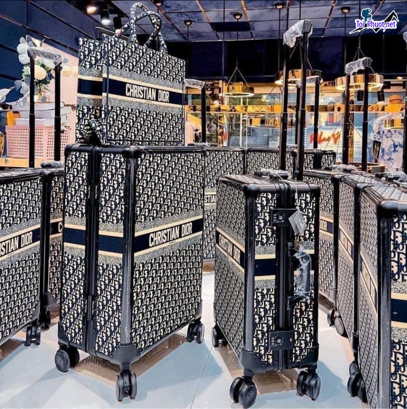Top 10 Địa chỉ mua vali kéo uy tín và chất lượng nhất Hà Nội hàng chuẩn (5)