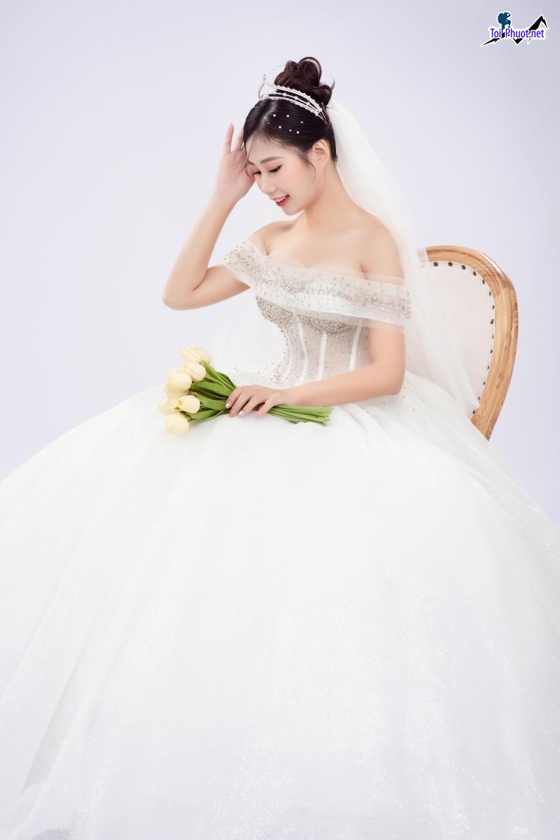 Top 7 Địa chỉ may và cho thuê váy cưới đẹp nhất Thái Nguyên phù hợp cá tính cô dâu (1)