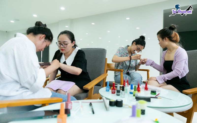Top 8 Trung tâm dạy học nail uy tín và chuyên nghiệp nhất Đắk Lắk được đông đảo theo học (1)