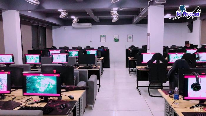 Top 8 Quán net chất nhất ở Hải Phòng dành cho game thủ cấu hình mạnh mẽ và ghế sofa chất lượng (3)