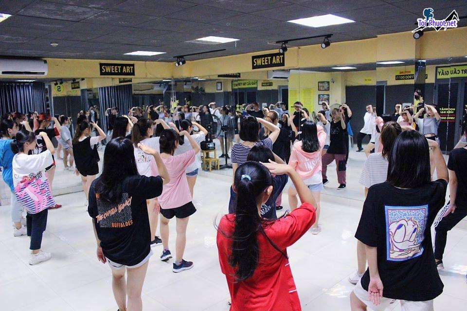 Top 10 Trung tâm dạy nhảy hiện đại tốt nhất ở Gia Lai học phí phải chăng phù hợp với mọi học viên (3)