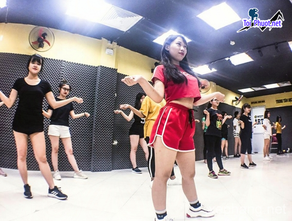 Top 11 Trung tâm dạy nhảy hiện đại tốt nhất ở Đà Nẵng sông động và nhiệt huyết (1)