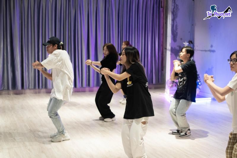 Top 12 Trung tâm dạy nhảy hiện đại tốt nhất ở Hồ Chí Minh dịch vụ đào tạo chất lượng tốt nhất (2)