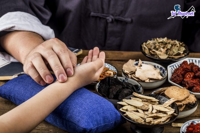 Top 5 Phòng khám Đông y nổi tiếng và uy tín nhất Nghệ An lương y tận tâm (1)