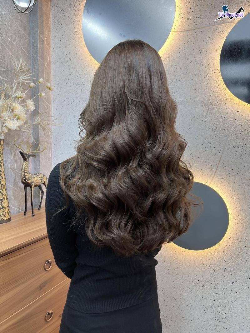 Top 6 Tiệm cắt và tạo kiểu tóc đẹp nhất Quảng Ninh để bạn hữu ngay một mái tóc đẹp (1)