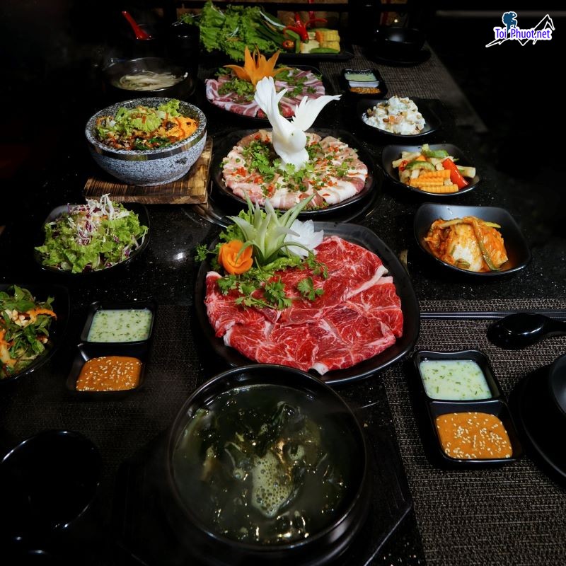 Top 8 Địa chỉ buffet ngon giá rẻ, hút khách nhất Hà Tĩnh ăn no nê (1)