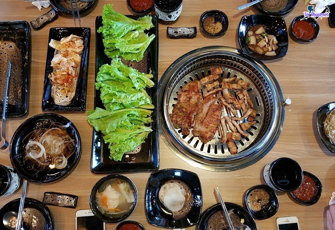 Top 8 Địa chỉ buffet ngon giá rẻ, hút khách nhất Nghệ An ngon nhất (2)