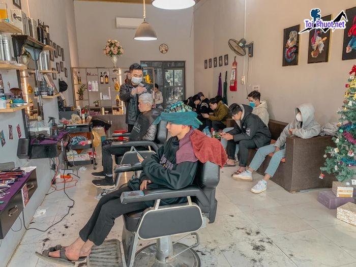 Top 9 Tiệm cắt tóc nam đẹp nhất tại Thái Nguyên xu hướng luôn được cập nhật (4)