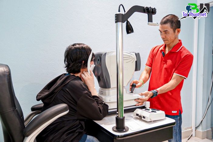 Top 10 Địa chỉ khám mắt và bán kính cận giá tốt nhất Long Xuyên An Giang máy móc tốt (4)