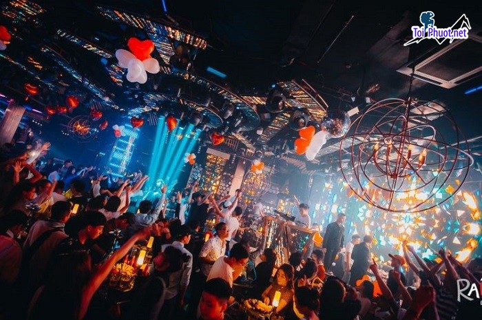 Top 10 Quán bar nổi tiếng nhất Hồ Chí Minh dành cho đám đông năng động (1)