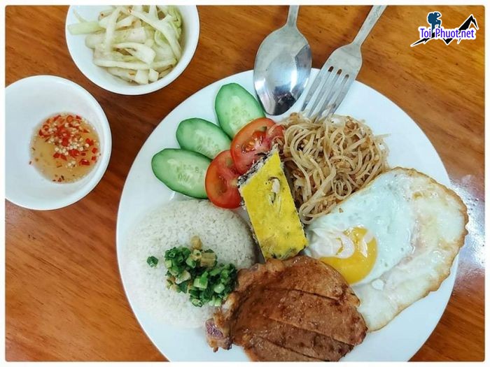 Top 10 Quán cơm ngon nhất Biên Hòa Đồng Nai đặc biệt ngon và nổi tiếng (2)