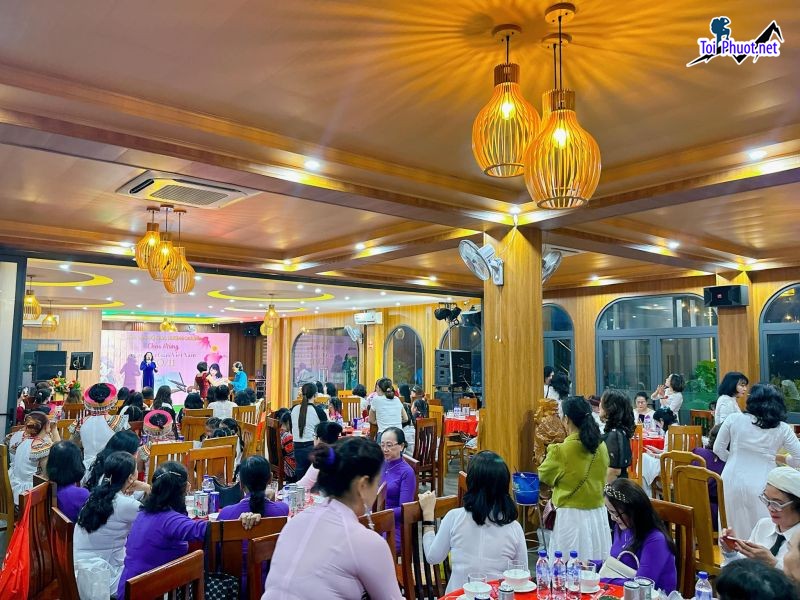 Top 10 Quán nhậu ngon nổi tiếng, hút khách nhất Sơn La Nhân viên nhiệt tình và vui vẻ (3)