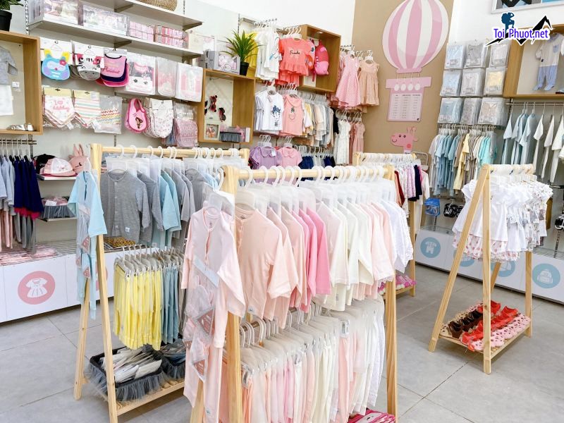 Top 10 Shop mẹ và bé chất lượng nhất Cao Bằng không gian rộng rãi (3)