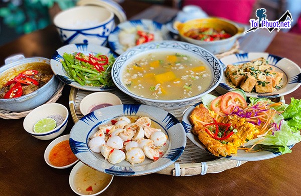 Top 13 Quán cơm ngon nhất Hà Nội để bạn sẽ có một bữa ăn thật ngon miệng (2)