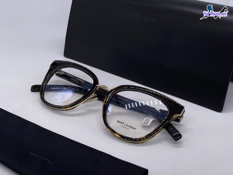 Top 2 Địa chỉ khám mắt và bán kính cận giá tốt nhất Hòa Bình thiết bị hiện đại (3)