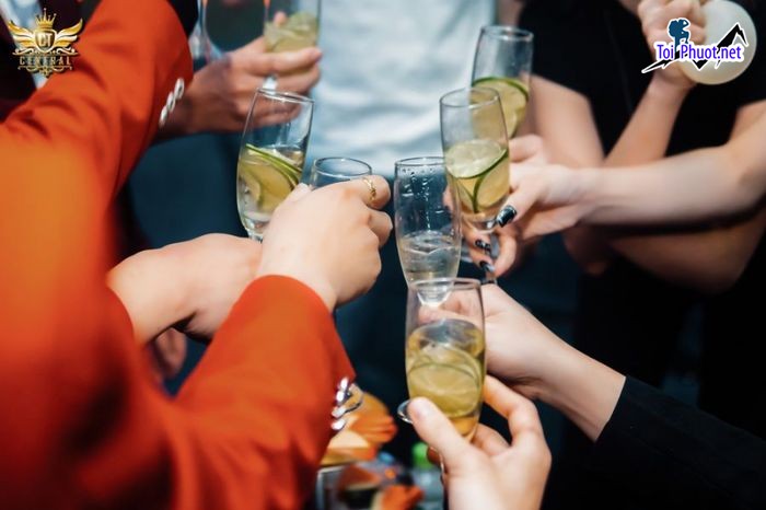 Top 5 Quán bar nổi tiếng nhất Cao Bằng cùng bạn bè quẩy hết nấc (1)