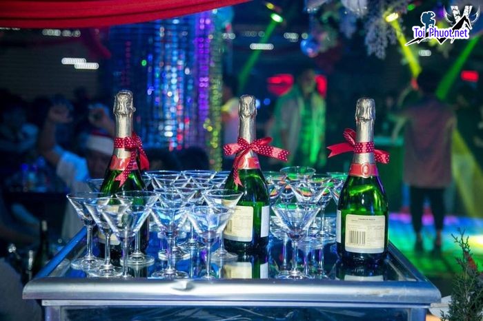 Top 5 Quán bar nổi tiếng nhất Quảng Ngãi gồm nhiều DJ nổi tiếng (2)