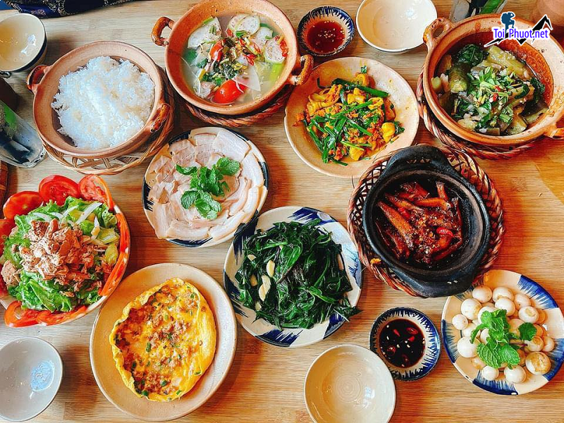 Top 5 Quán cơm ngon nhất Bắc Kạn giá rẻ đồ ăn nhiều (1)