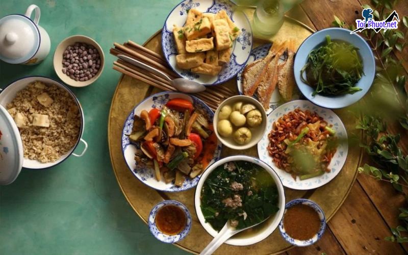 Top 5 Quán cơm ngon nhất Lào Cai giúp bạn no căng cái bụng (3)