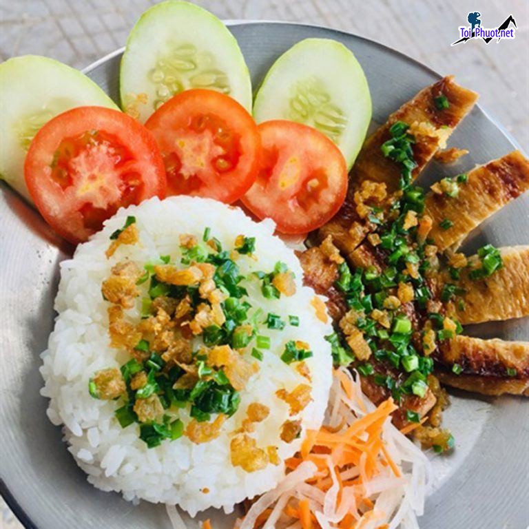 Top 5 Quán cơm ngon nhất Ninh Bình máy lạnh, thanh lịch, thoáng mát (1)