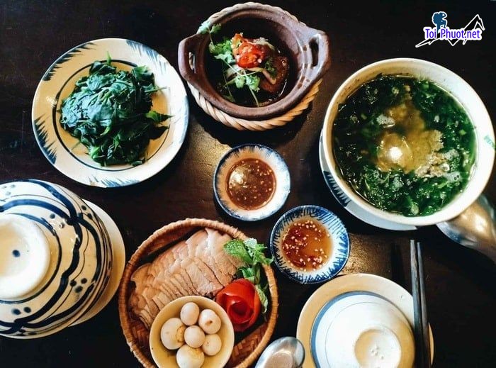 Top 5 Quán cơm ngon nhất Quảng Ngãi giao hàng nhanh cho khách đặc (3)