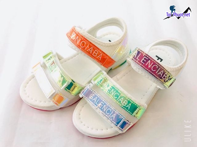 Top 5 Shop bán giày trẻ em đẹp và chất lượng nhất Hòa Bình hiện đại, thịnh hành (3)