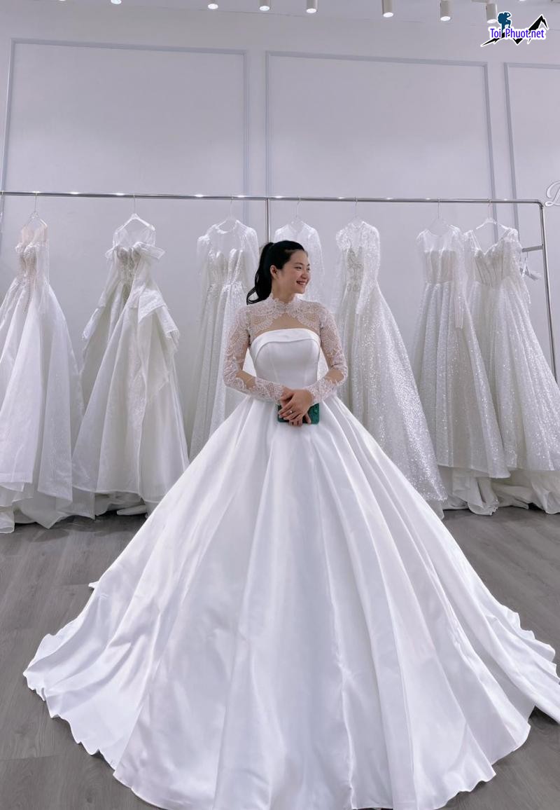 Top 6 Địa chỉ may và cho thuê váy cưới đẹp nhất Đồng Nai tôn lên vẻ đẹp cô dâu (2)