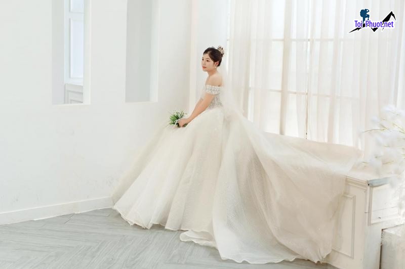 Top 6 Địa chỉ may và cho thuê váy cưới đẹp nhất Đồng Nai tôn lên vẻ đẹp cô dâu (3)