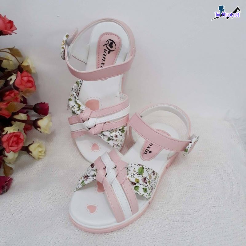 Top 8 Shop bán giày trẻ em đẹp và chất lượng nhất Cà Mau phù hợp chân bé (2)