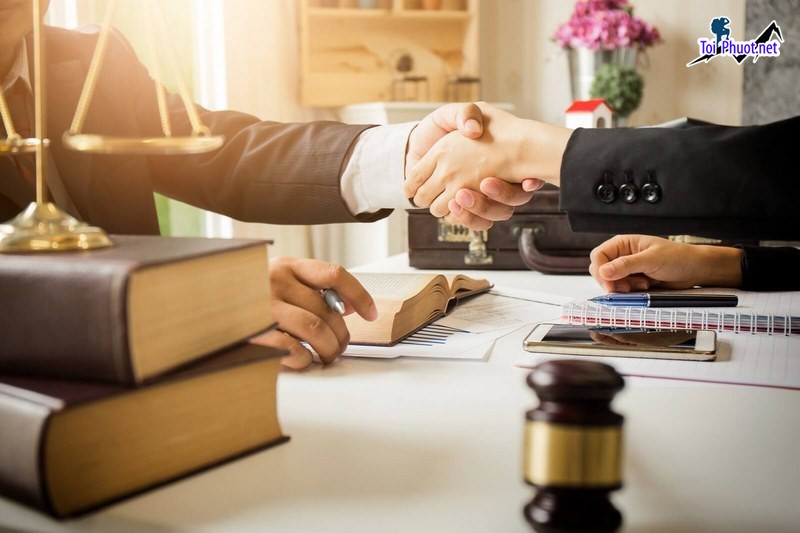What is civil law and what are rights and obligations in the US