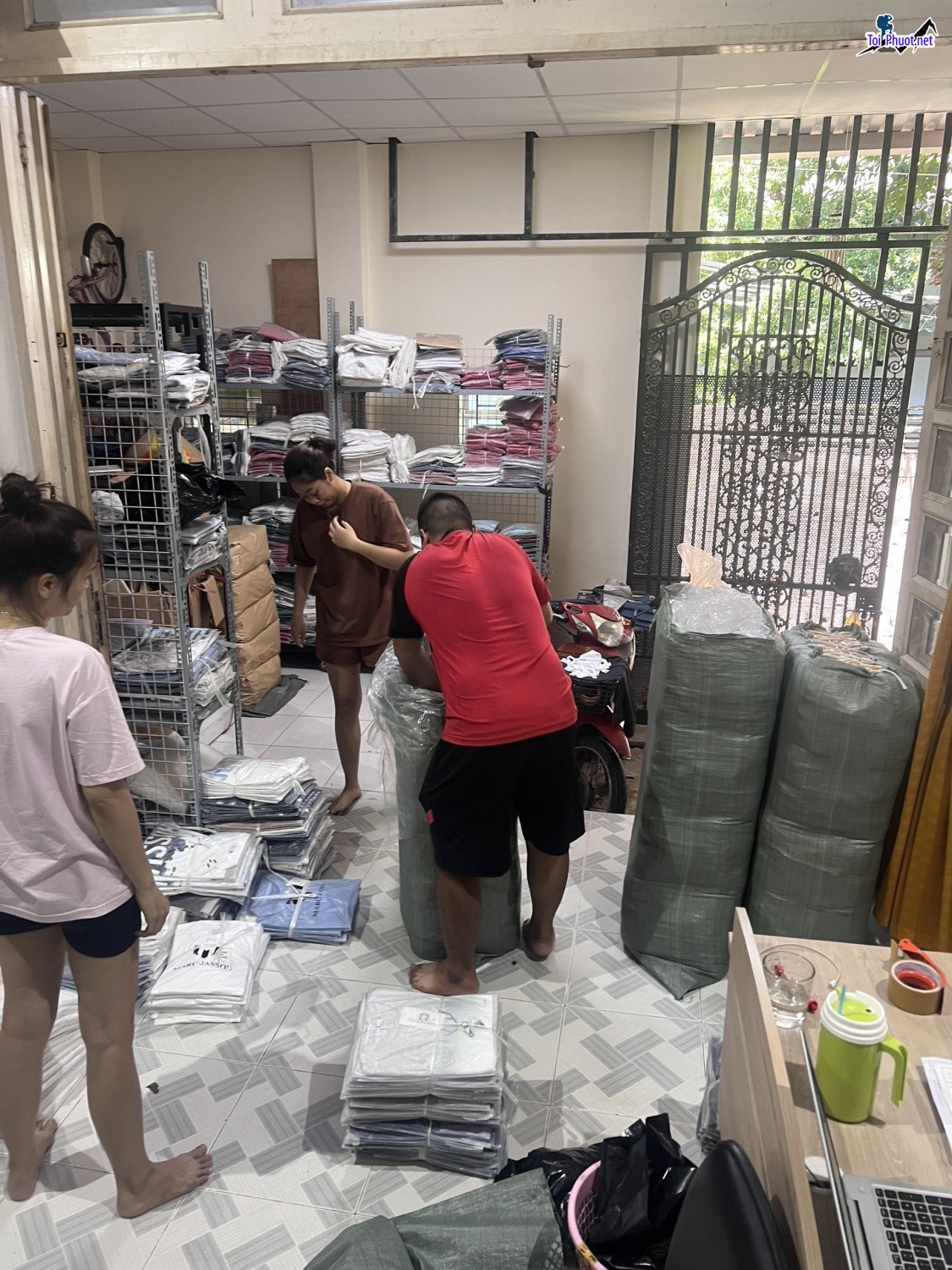 Xưởng may nguồn sỉ Phan Thiết Bình Thuận áo thun, đồ bộ, đầm thun thái nam nữ (1)