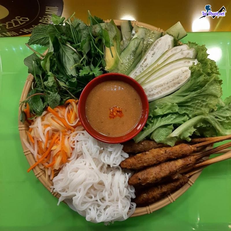 5 quán Nem Nướng Nha Trang Quận 12 ăn là ghiền Sài Gòn Hồ Chí Minh (1)