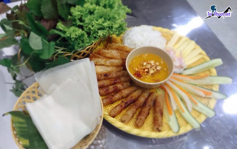 5 quán Nem Nướng Nha Trang Quận 4 ăn là ghiền Sài Gòn Hồ Chí Minh (1)