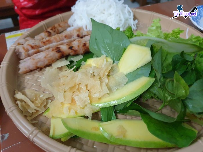 5 quán Nem Nướng Nha Trang Quận Bình Thạnh ăn là ghiền Sài Gòn Hồ Chí Minh (1)